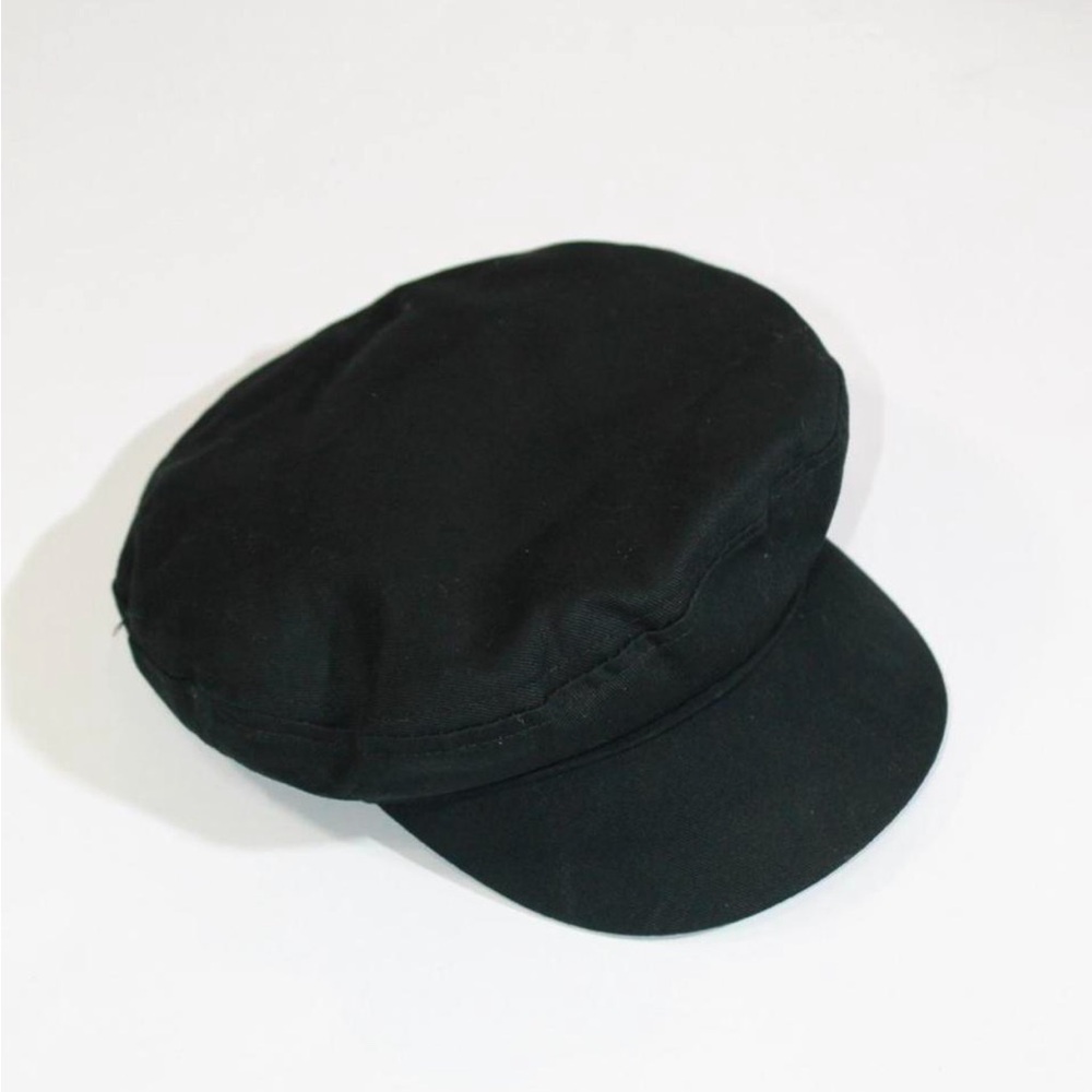 Valfre Woman’s Black Newsboy Cap